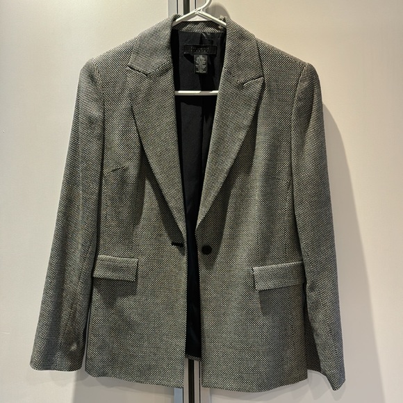 The Limited Gray Women's Blazer & matching pants - Picture 6 of 7